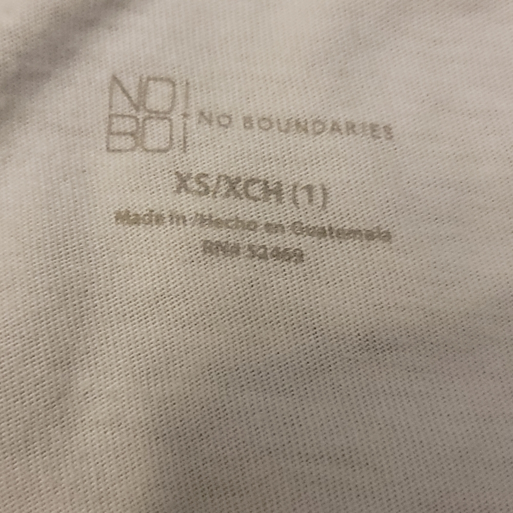 No Boundaries White Long Sleeve - Picture 2 of 2